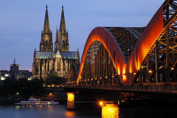 Cathedral of Cologne and Hohenzollern bridge.  Cologne, Baden-Wurttemberg, North Rhine-Westphalia, Germany